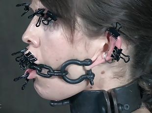 chatte-pussy, ados, bdsm, esclave, fétiche, bondage, brunette