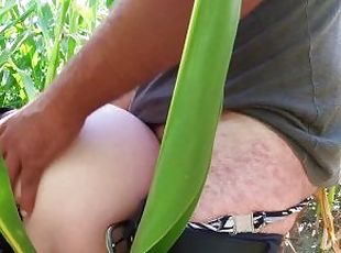 First time trying standing 69 in a cornfield and she cums and squir...