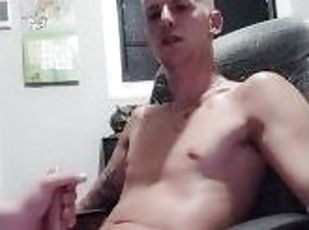 avsugning, gigantisk-kuk, gay, avrunkning, twink, tatuering, kuk