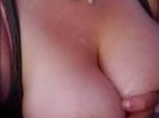 gros-nichons, mamelons, amateur, fellation, ejaculation, belle, seins, sucer