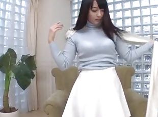 Kokona Sakurai loves posing while masturbating