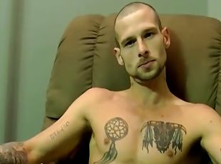 masturbation, amateur, mature, fellation, ejaculation-sur-le-corps, gay, belle-femme-ronde, joufflue, tatouage