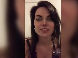 masturbation, orgasme, branlette, secousses, ejaculation, domination, brunette, femme-dominatrice, taquinerie