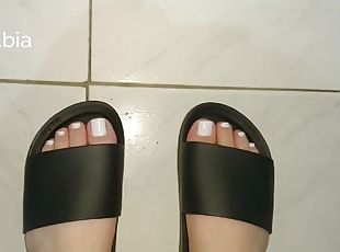 Bias feet, sweaty soles, Toejam Melissa sandals does anyone else ha...