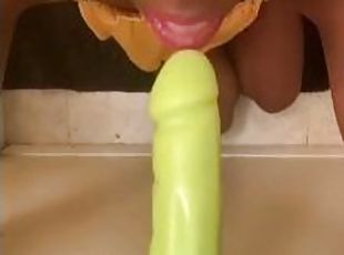 bañando, amateur, mamada, negra-ebony, juguete, consolador, a-solas, chupando