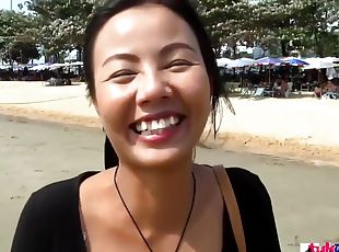 азиатки, на-улице, на-пляже, отсос-на-камеру