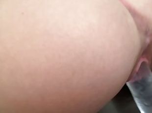 cur, masturbare-masturbation, orgasm, pasarica, amatori, adolescenta, jucarie, dildo, solo, uda