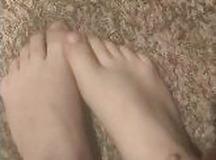 Look at my pretty feet