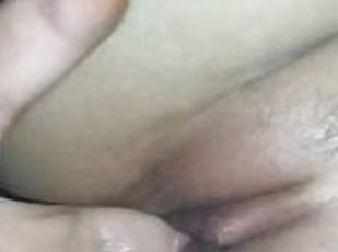 asiatisk, orgasm, fitta-pussy, kvinnligt-sprut, amatör, avsugning, cumshot, avrunkning, creampie, barnvakt