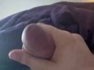 masturbation, amateur, ejaculation-sur-le-corps, gay, branlette, joufflue, point-de-vue, ejaculation, solo, virgin